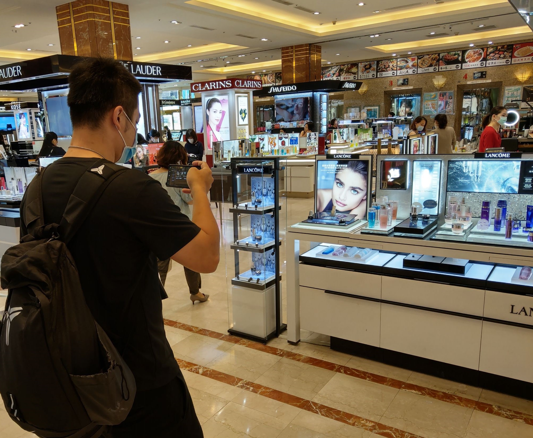 全國百貨專櫃巡迴視察