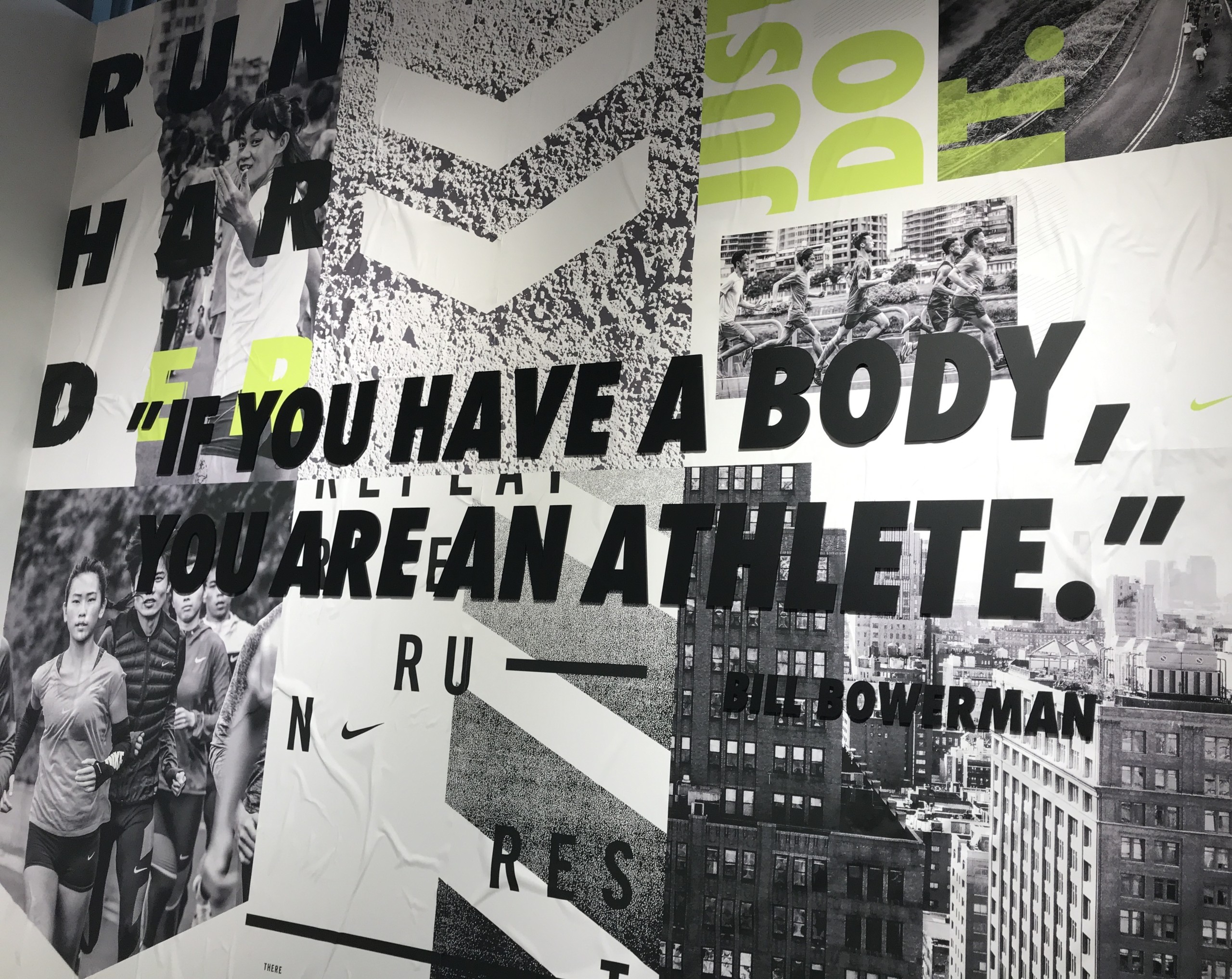 噴墨紙抓皺特色牆面 -NIKE專櫃